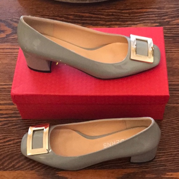 Wayderns buckle on patent square toe chunky low heel pumps, 2 inch, gray sz 8, - Picture 2 of 11